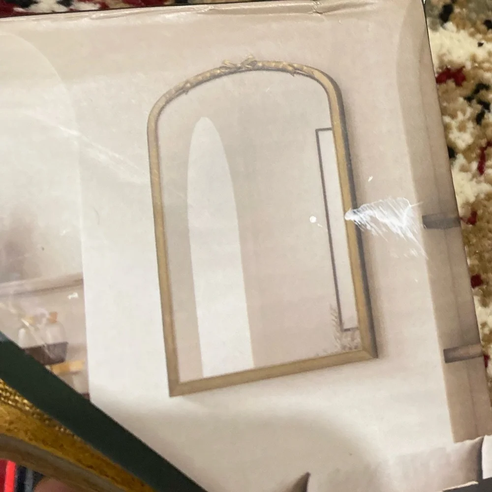 N/A elegant gold